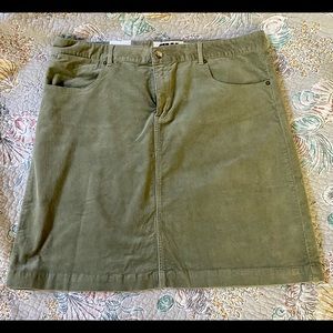 NWT Mountain Khakis Corduroy Skirt. Size 16